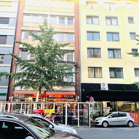 Zentrale Wohnung Direkt Am Hauptbahnhof - Bismarck 뒤셀도르프 외부 사진