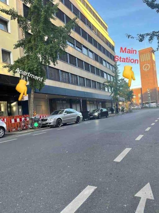 Zentrale Wohnung Direkt Am Hauptbahnhof - Bismarck 뒤셀도르프 외부 사진