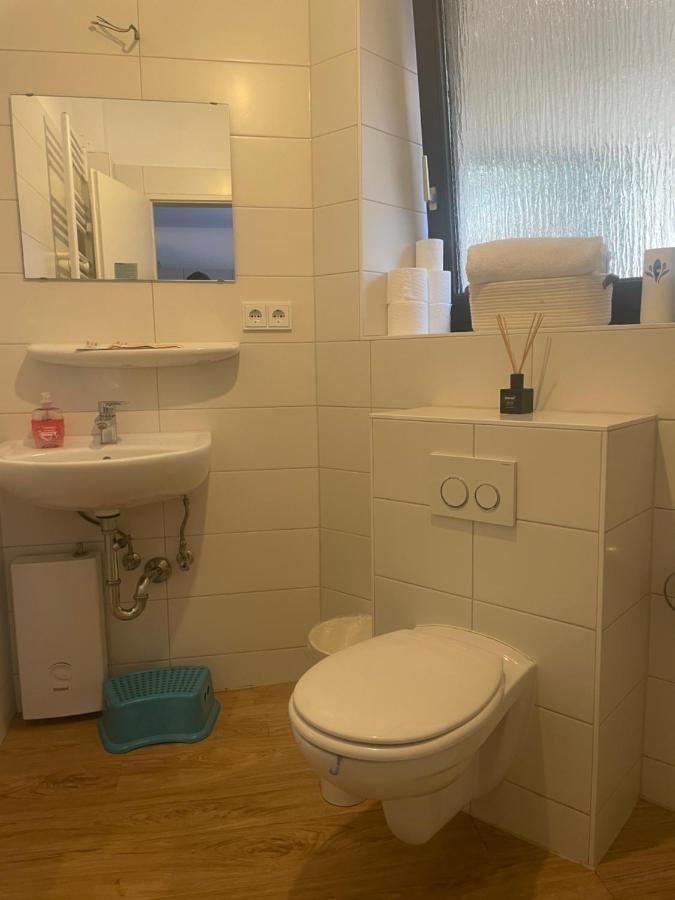 Zentrale Wohnung Direkt Am Hauptbahnhof - Bismarck 뒤셀도르프 외부 사진