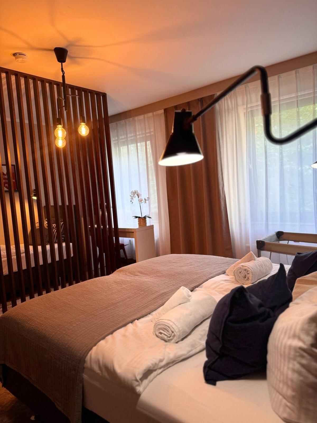 Zentrale Wohnung Direkt Am Hauptbahnhof - Bismarck 뒤셀도르프 외부 사진