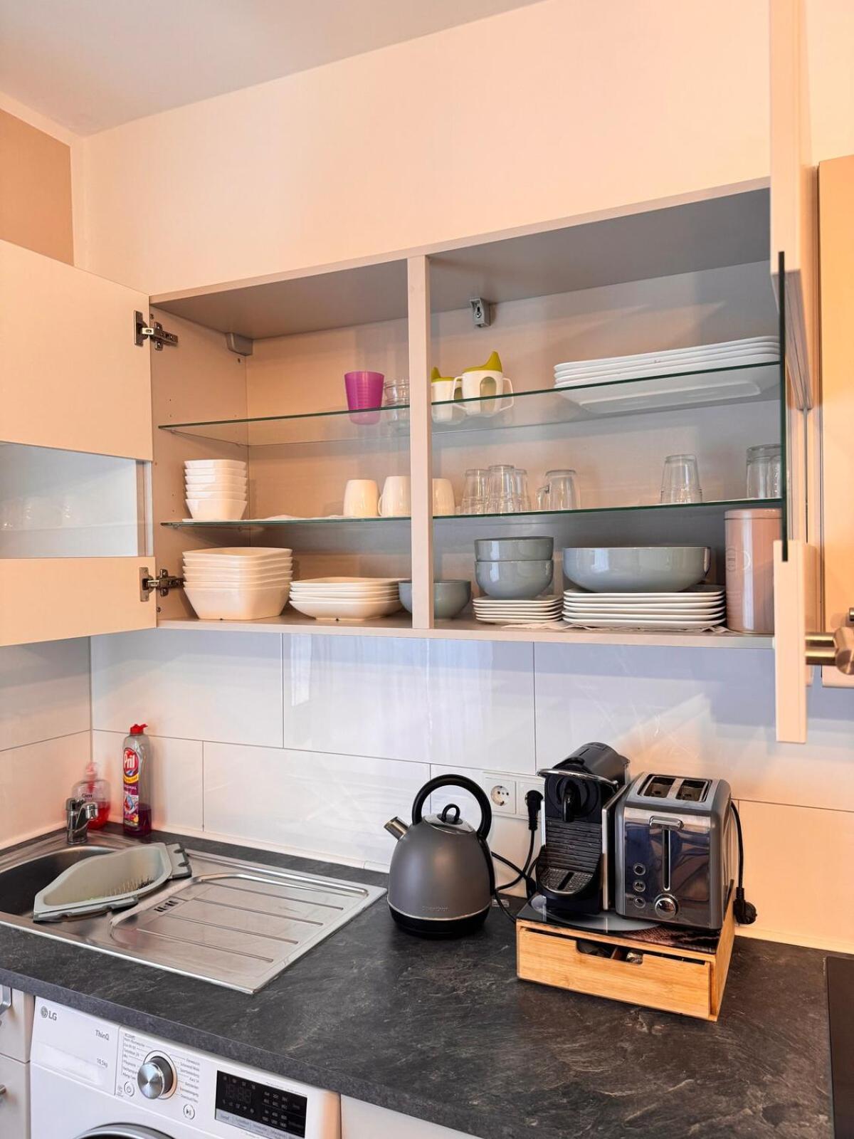 Zentrale Wohnung Direkt Am Hauptbahnhof - Bismarck 뒤셀도르프 외부 사진