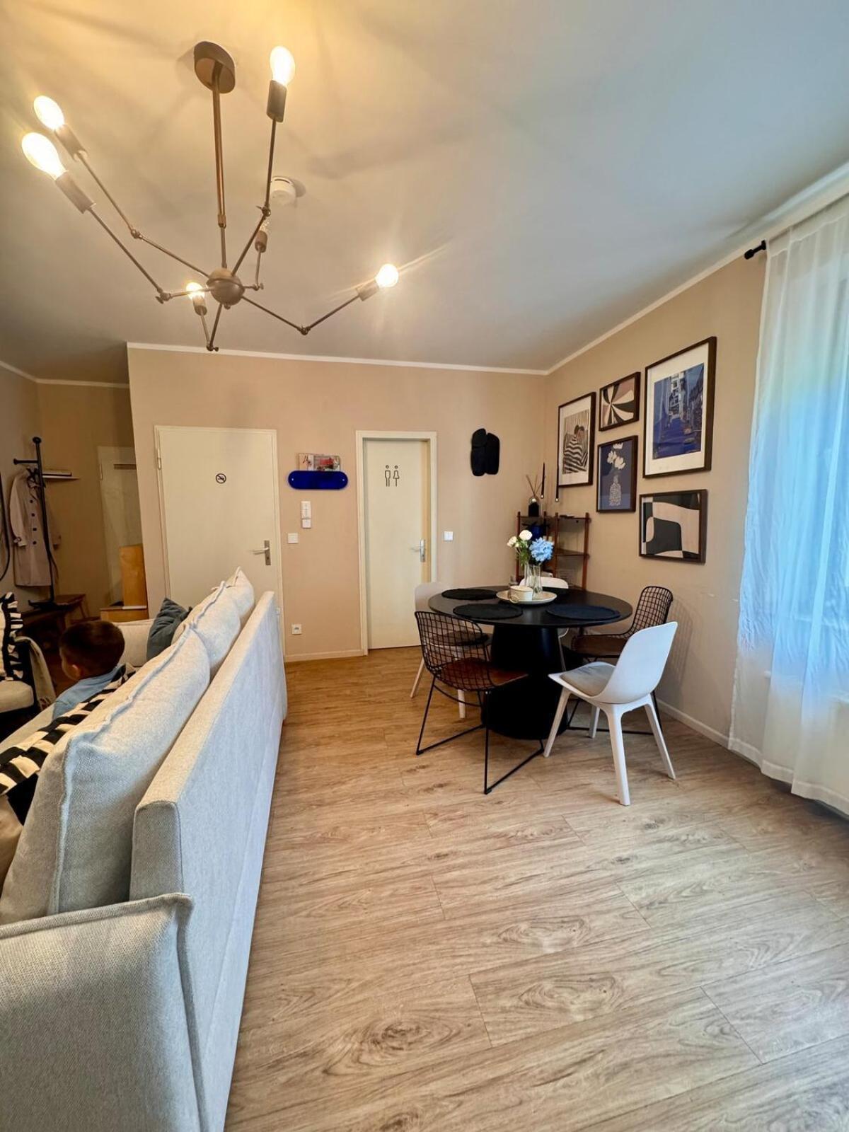 Zentrale Wohnung Direkt Am Hauptbahnhof - Bismarck 뒤셀도르프 외부 사진
